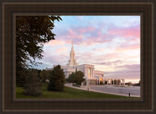 Load image into Gallery viewer, Bountiful Pastel Light
