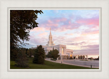 Load image into Gallery viewer, Bountiful Pastel Light
