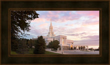 Load image into Gallery viewer, Bountiful Pastel Light
