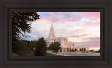 Load image into Gallery viewer, Bountiful Pastel Light
