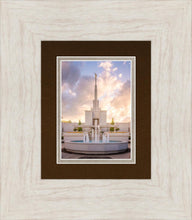 Load image into Gallery viewer, Denver Spiritual Glow
