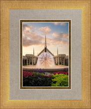 Load image into Gallery viewer, Chicago Fountain
