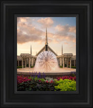 Load image into Gallery viewer, Chicago Fountain
