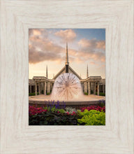 Load image into Gallery viewer, Chicago Fountain
