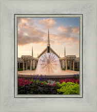 Load image into Gallery viewer, Chicago Fountain
