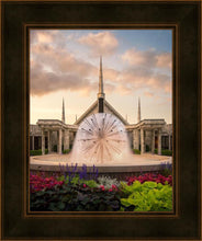 Load image into Gallery viewer, Chicago Fountain

