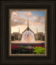 Load image into Gallery viewer, Chicago Fountain
