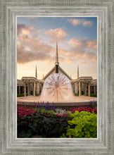 Load image into Gallery viewer, Chicago Fountain
