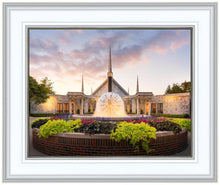 Load image into Gallery viewer, Chicago Temple Eventide
