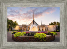 Load image into Gallery viewer, Chicago Temple Eventide
