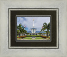 Load image into Gallery viewer, Pape'ete In The Day
