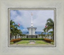 Load image into Gallery viewer, Pape'ete In The Day
