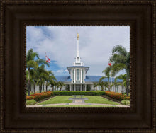 Load image into Gallery viewer, Pape'ete In The Day
