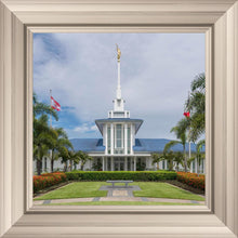 Load image into Gallery viewer, Pape'ete In The Day
