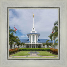 Load image into Gallery viewer, Pape'ete In The Day
