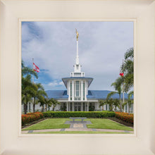 Load image into Gallery viewer, Pape'ete In The Day
