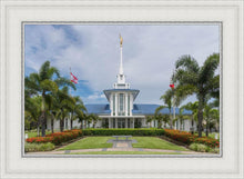 Load image into Gallery viewer, Pape'ete In The Day
