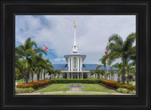 Load image into Gallery viewer, Pape'ete In The Day
