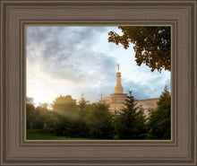 Load image into Gallery viewer, Columbus Sunburst
