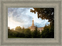 Load image into Gallery viewer, Columbus Sunburst
