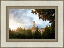 Load image into Gallery viewer, Columbus Sunburst
