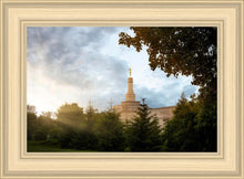 Load image into Gallery viewer, Columbus Sunburst
