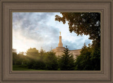 Load image into Gallery viewer, Columbus Sunburst
