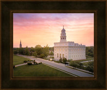 Load image into Gallery viewer, Nauvoo Sunburst Daybreak
