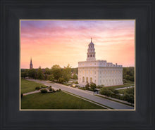 Load image into Gallery viewer, Nauvoo Sunburst Daybreak
