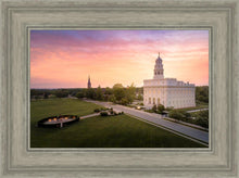 Load image into Gallery viewer, Nauvoo Sunburst Daybreak
