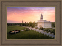 Load image into Gallery viewer, Nauvoo Sunburst Daybreak
