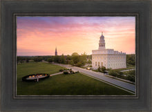 Load image into Gallery viewer, Nauvoo Sunburst Daybreak
