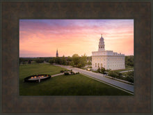 Load image into Gallery viewer, Nauvoo Sunburst Daybreak

