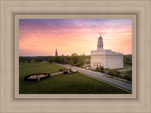 Load image into Gallery viewer, Nauvoo Sunburst Daybreak
