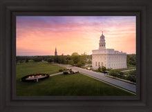 Load image into Gallery viewer, Nauvoo Sunburst Daybreak
