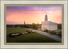 Load image into Gallery viewer, Nauvoo Sunburst Daybreak
