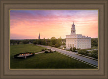 Load image into Gallery viewer, Nauvoo Sunburst Daybreak
