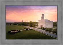 Load image into Gallery viewer, Nauvoo Sunburst Daybreak
