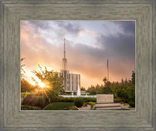 Load image into Gallery viewer, Seattle Temple Morning Breaks
