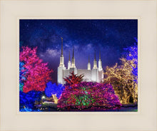 Load image into Gallery viewer, Washington DC Temple Christmas Lights
