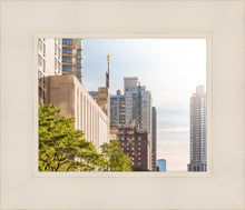 Load image into Gallery viewer, Manhattan Golden
