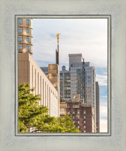 Load image into Gallery viewer, Manhattan Golden
