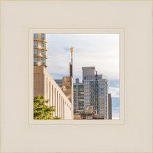 Load image into Gallery viewer, Manhattan Golden Vertical
