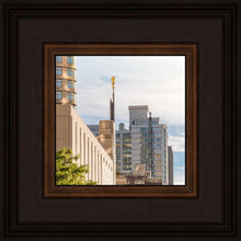Load image into Gallery viewer, Manhattan Golden Vertical
