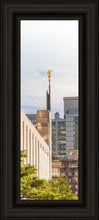 Load image into Gallery viewer, Manhattan Golden Vertical
