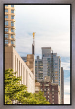 Load image into Gallery viewer, Manhattan Golden
