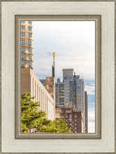 Load image into Gallery viewer, Manhattan Golden
