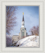 Load image into Gallery viewer, Boston Morning Snow Vertical

