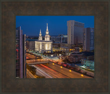 Load image into Gallery viewer, Philadelphia Temple Nightlife
