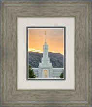 Load image into Gallery viewer, Mount Timpanogos Morning Glory Vertical
